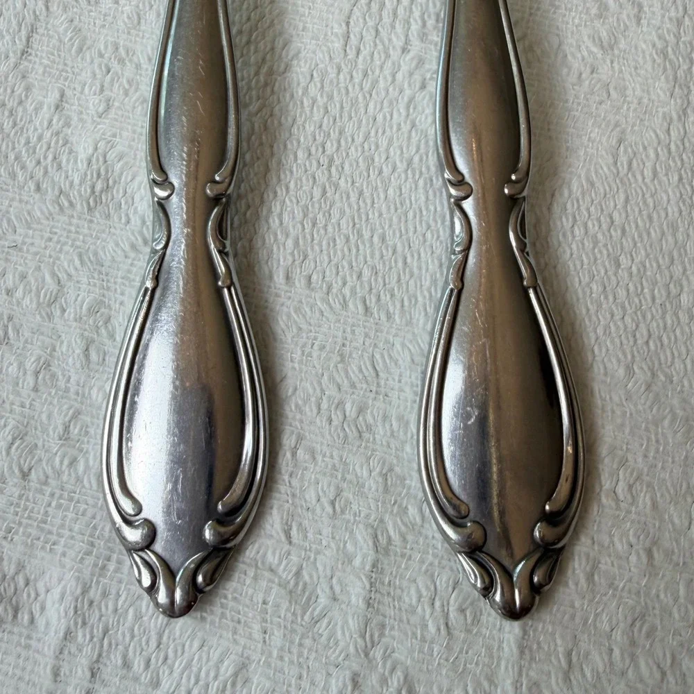 Oneida strathmore stainless